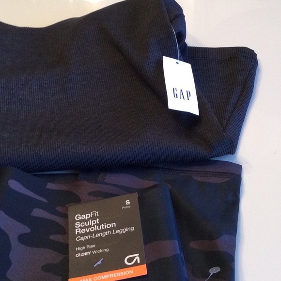 💜❤️ NWT 2 piece GapFit set. - Picture 7 of 7